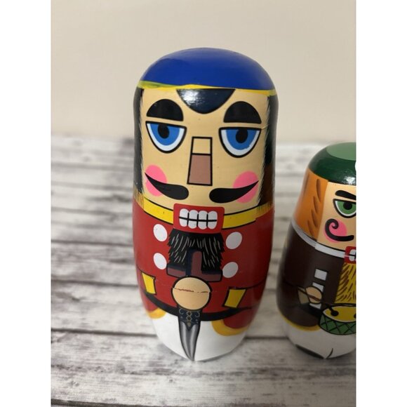 Hand Painted Christmas Nutcracker Nesting Dolls 5 Pc - Picture 2 of 13